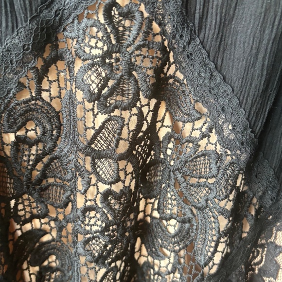 Torrid Mixed Fabric and Lace Sleeveless Trapeze Dress - Picture 5 of 7